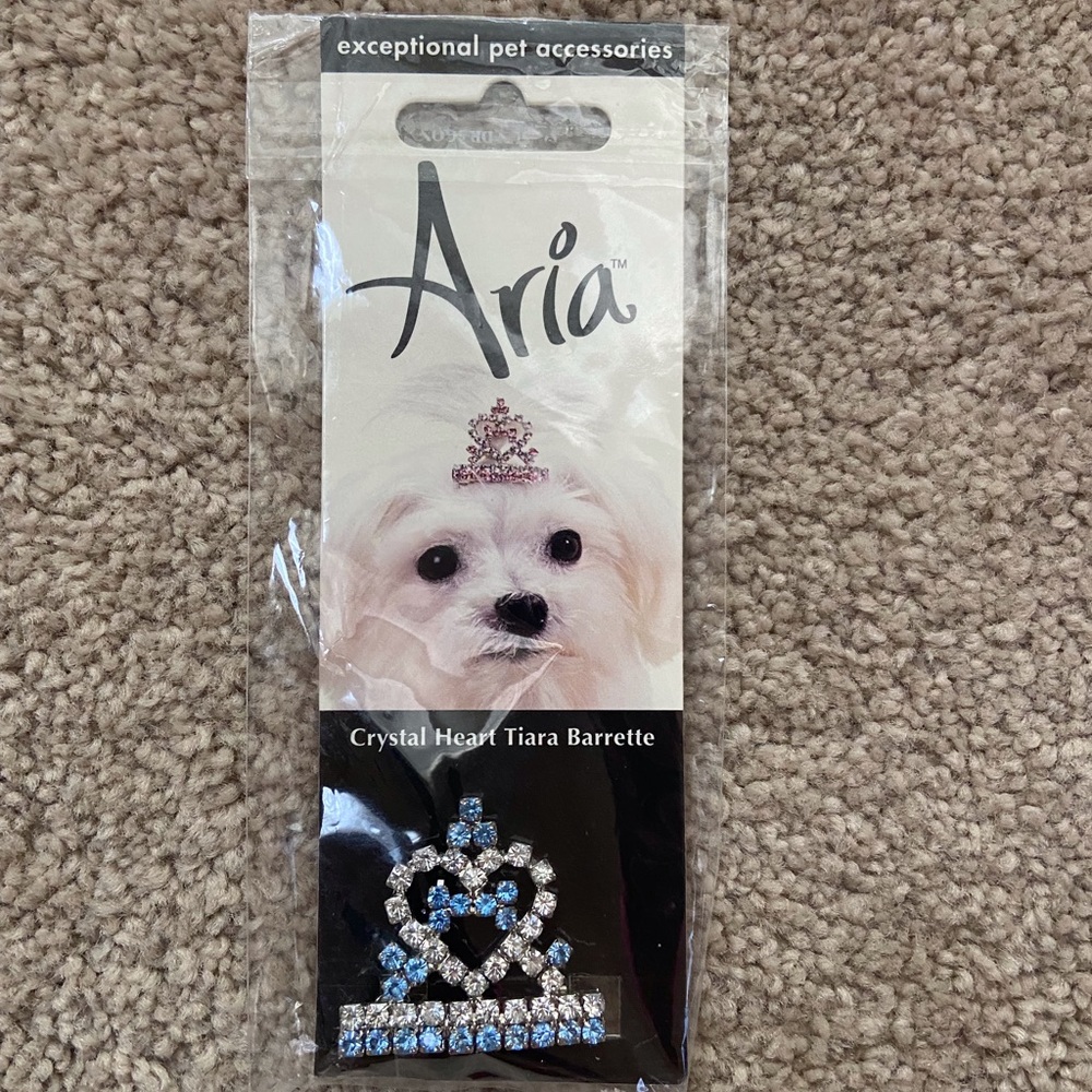 New NIP Aria Crystal Heart Tiara Dog Barrette